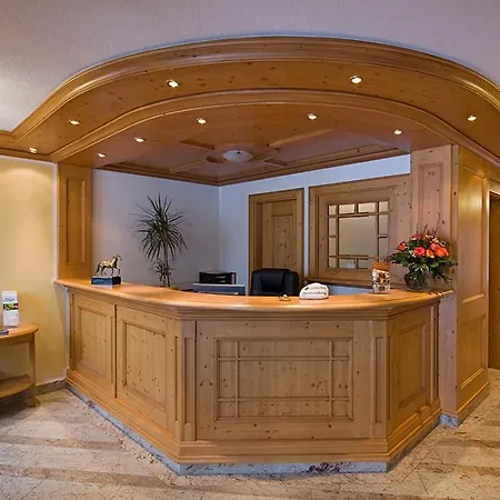 Roessle Hotel